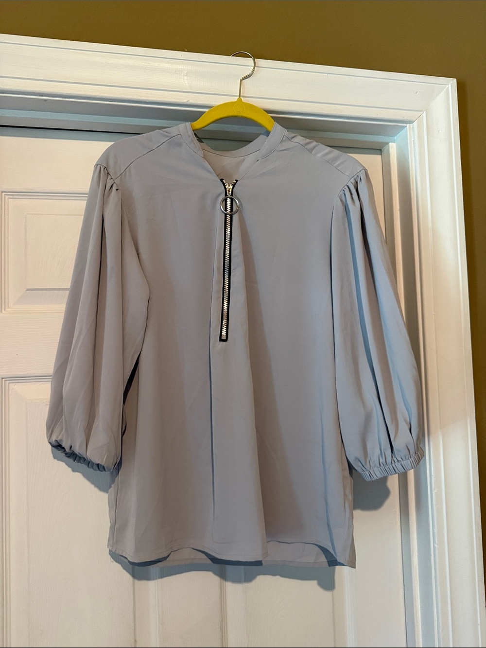 Amazon Light Gray Zip-Front Puff Sleeve Blouse